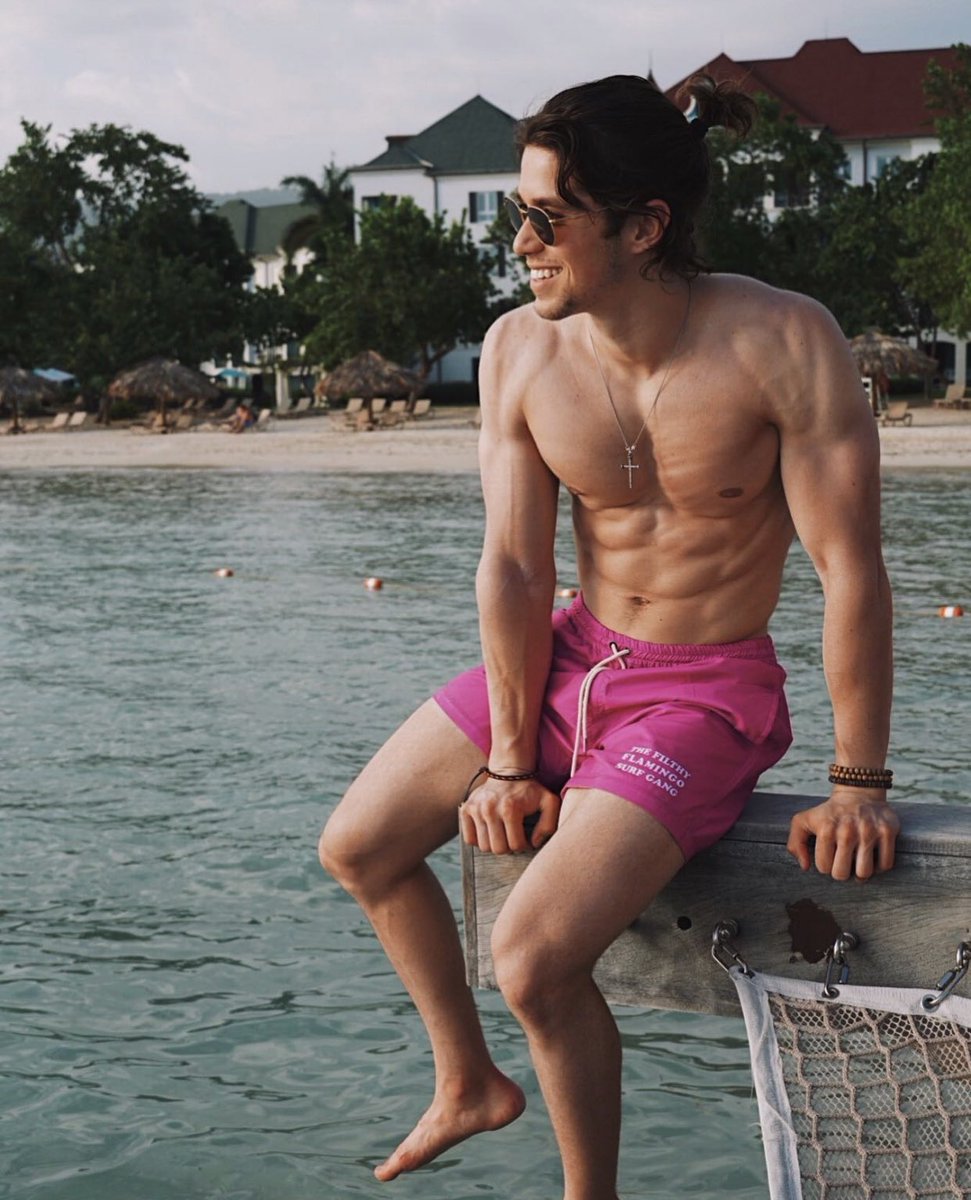 Nothing but waves 🌊