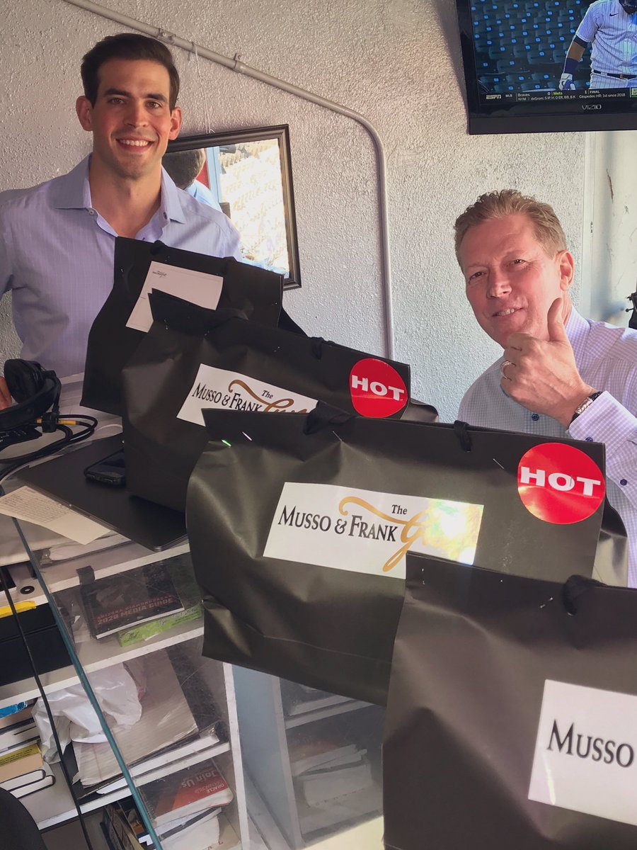 Huge thank you to <a href="/MussoFrankGrill/">MussoandFrankGrill</a> for taking care of the booth tonight. Hollywood’s oldest restaurant, and an LA institution. Soooo good.