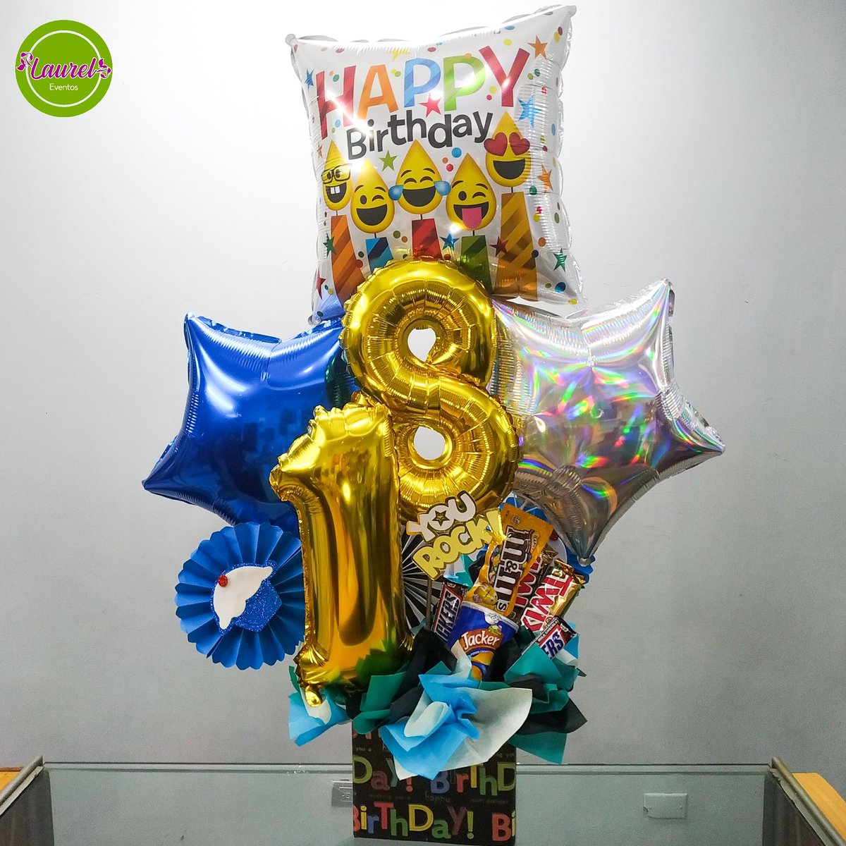 LAURELEVENTS's tweet photo. Bienvenido el fin de semana 🌟
Y junto a el la celebración de los cumpleañeros en casa 🎈Te recordamos que estaremos atendiendo sus pedidos en línea y contamos con el servicio de Delivery y pick up 🚙Contáctanos +584244620061 #laureleventos #floristeriasandiego #floreriavenezuela https://t.co/yL3pqQETUG