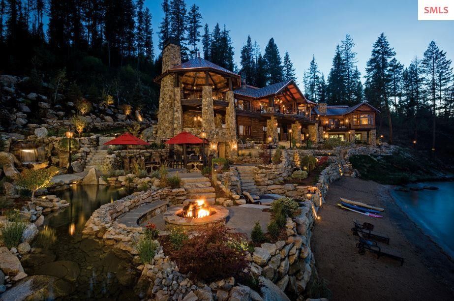 Fully Furnished $27M Lakefront Mansion Is Idaho’s Most Expensive Home dlvr.it/RcJdzN #RealEstate #CoeurdAleneID #Houses