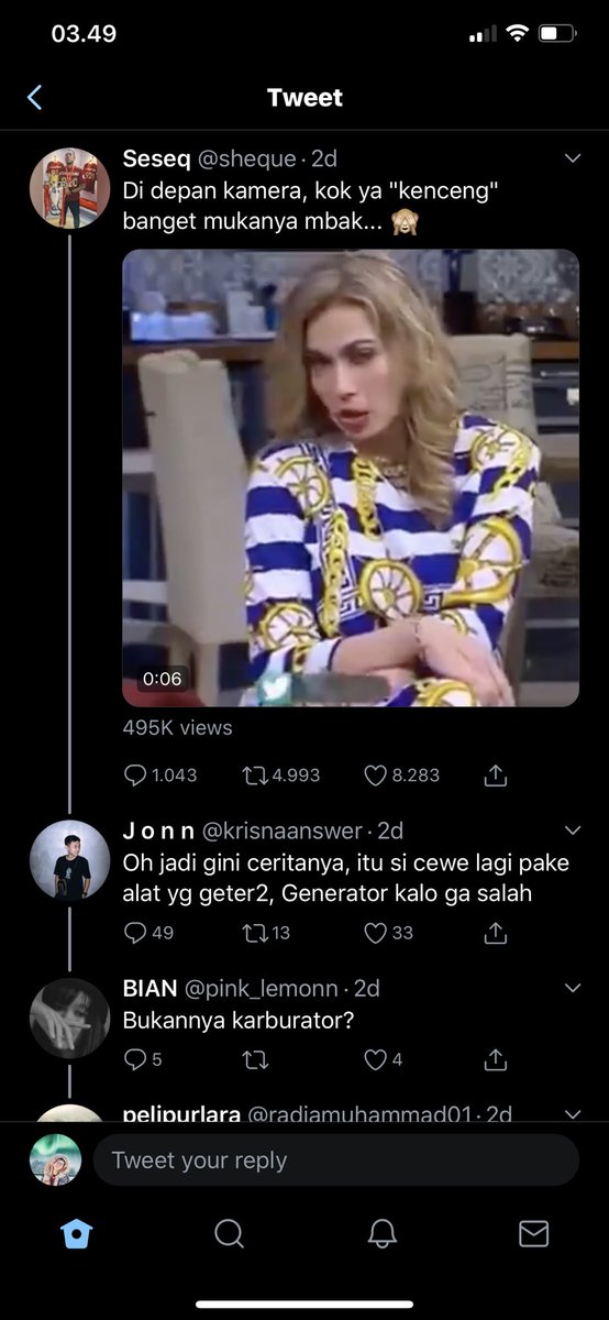 aMrazing's tweet photo. Kebangun, memutuskan scroll timeline, lalu nemu ini. Ngakak kek kunti dong aku kzl 😭 https://t.co/VfoX11ZiEp