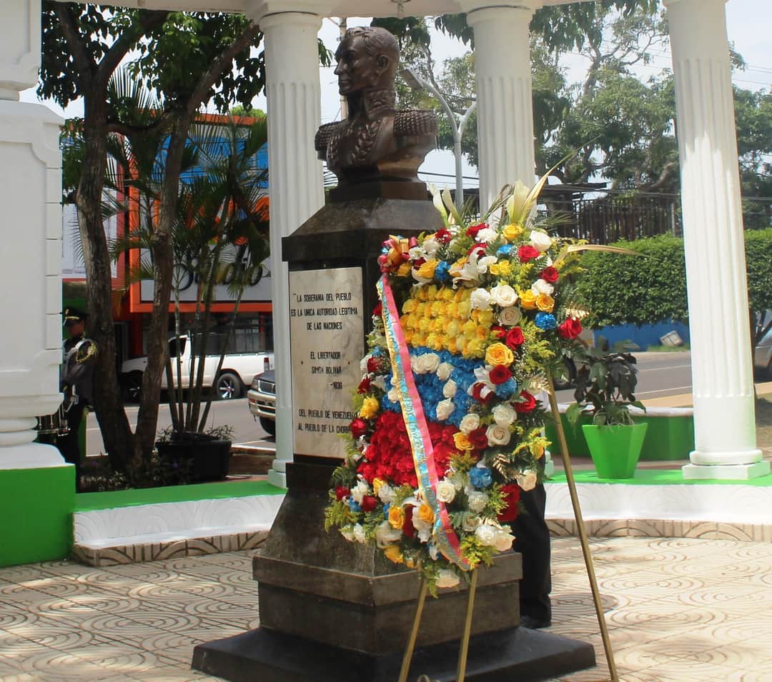 A sus 237 años del Natalicio de Simón Bolívar Libertador de América, esta municipalidad se honra en mantener vigente su pensamiento visionario, consolidación de la libertad e independencia, que marcó el devenir histórico  en sus luchas, por la emancipación de nuestras naciones.