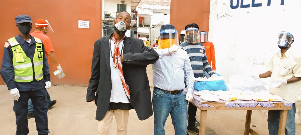 VarneyPerry7's tweet photo. @upjit_jeety The Honorary Consular General of Indian to Liberia Upjit Singh Sachdeva/Jeety my thoughts is to help the less fortunate children and poor through my distribution of hot meal distribution over 2,000
@EOIIvoryCoast 
@DrSJaishankar 
@MEAIndia 
@PMOIndia
 @MOS-MEA https://t.co/OAJMAE9raz