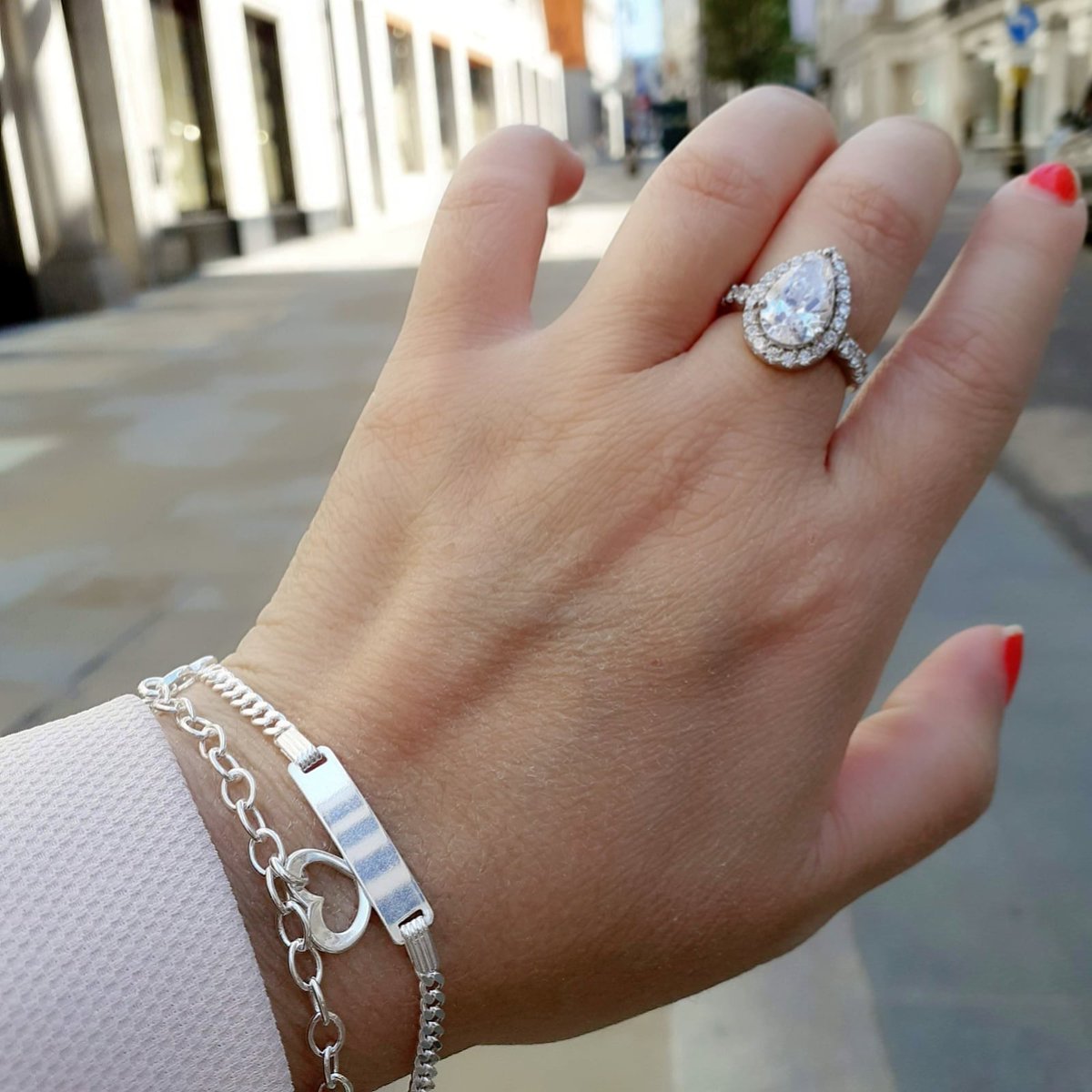 sparklydolls's tweet image. #silverjewellery #ringsilver #braceletsilver 🌟💍⛓🦋🍐 SparklyDolls.com