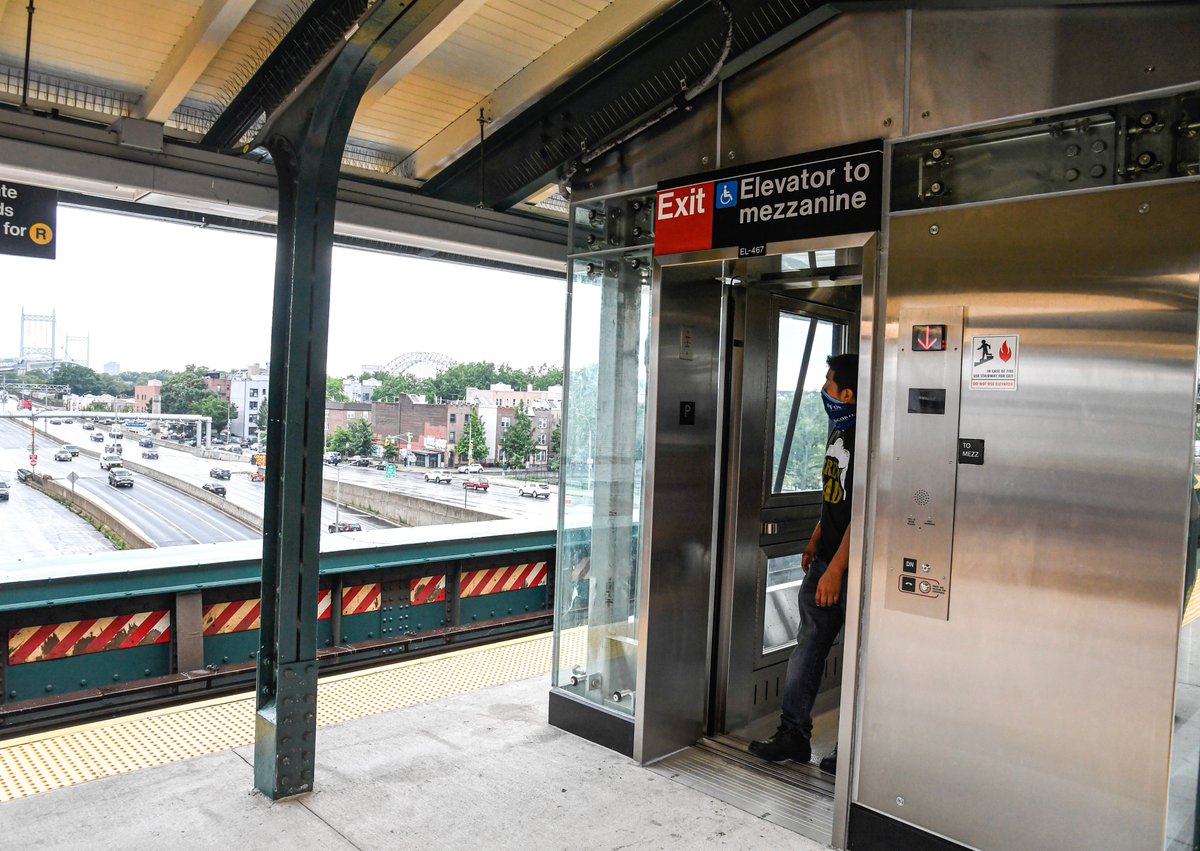 🎉🎉🎉Good news everyone! As of today, right now, the four new elevators at Astoria Blvd station are in service. 

Combined with other new features and improvements, Astoria Blvd is now a fully ADA accessible station.