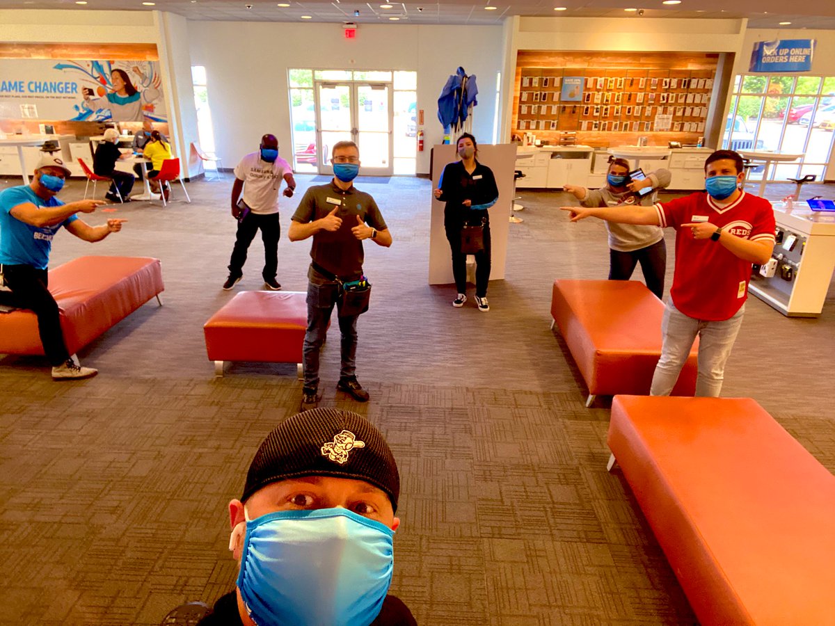 Another One for Florence ⚾️ Congratulations Dylan Barney for making Biz Expert! 👔 👞 🧳 #RedsOpeningDay #CinciTakeOver #SOHElite