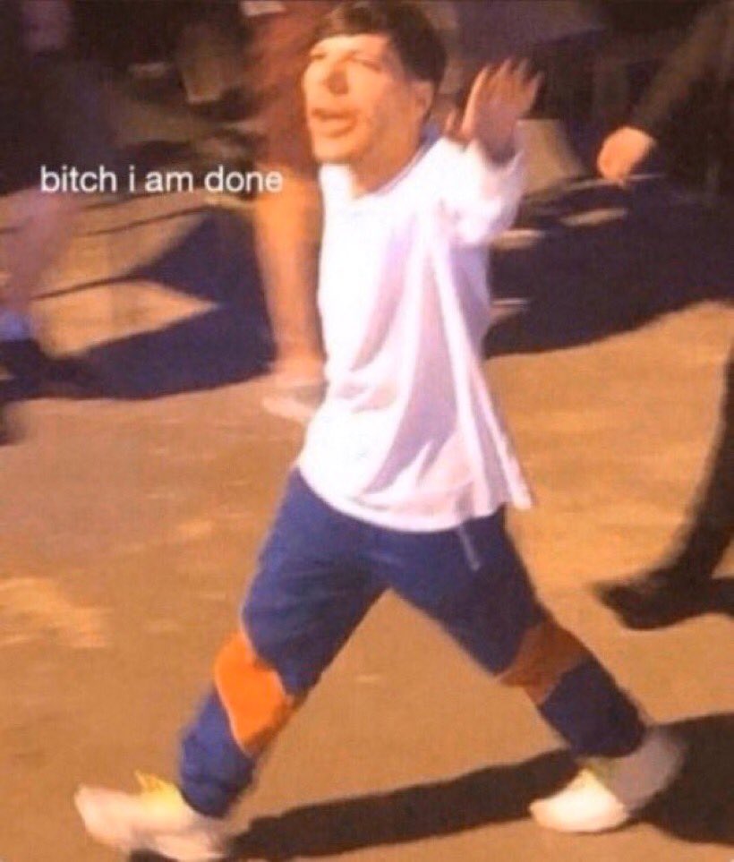 auri_50_'s tweet photo. Actually going to sleep for the first time in almost three days if something happens when I’m asleep I swtg I will find more tears and cry 💞💞💞#TenYearsOf1D #TenYearsOfOneDirection #tenyearsonedirection https://t.co/F2epCz4PyF