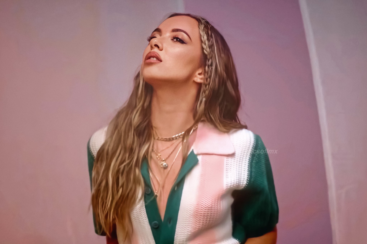 Day 24.  #HOLIDAY IS OFFICIALLY OUT NOW!!!! Tbh, I absolutely LOVED the song, and I want to see the MV with the girls being mermaids! And the choirs are just GOLD. I'M IN LOVE. IT'S A SUMMER BOP!! :D  #HOLIDAYISCOMING  #JadeThirlwall  #LMHoliday  #LMHolidayArgentina  #LittleMixHoliday