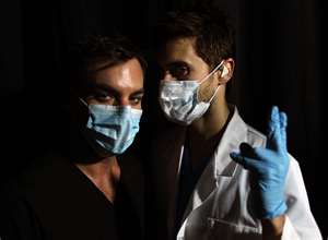 echeDVs's tweet photo. #WearAMask #WearADamnMask just like @ShannonLeto and @JaredLeto 😷😷 https://t.co/wX5Qt13VqJ