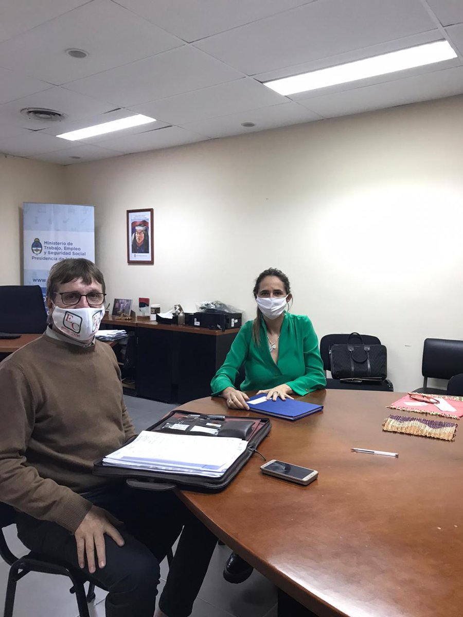 En el transcurso de la mañana de hoy fui atendido por la abogada Verónica Derna, jefa de la Agencia Territorial del Ministerio de Trabajo y  Empleo, delegación Posadas,  coordinando trabajos en conjunto para nuestra comunidad. Muchas gracias
