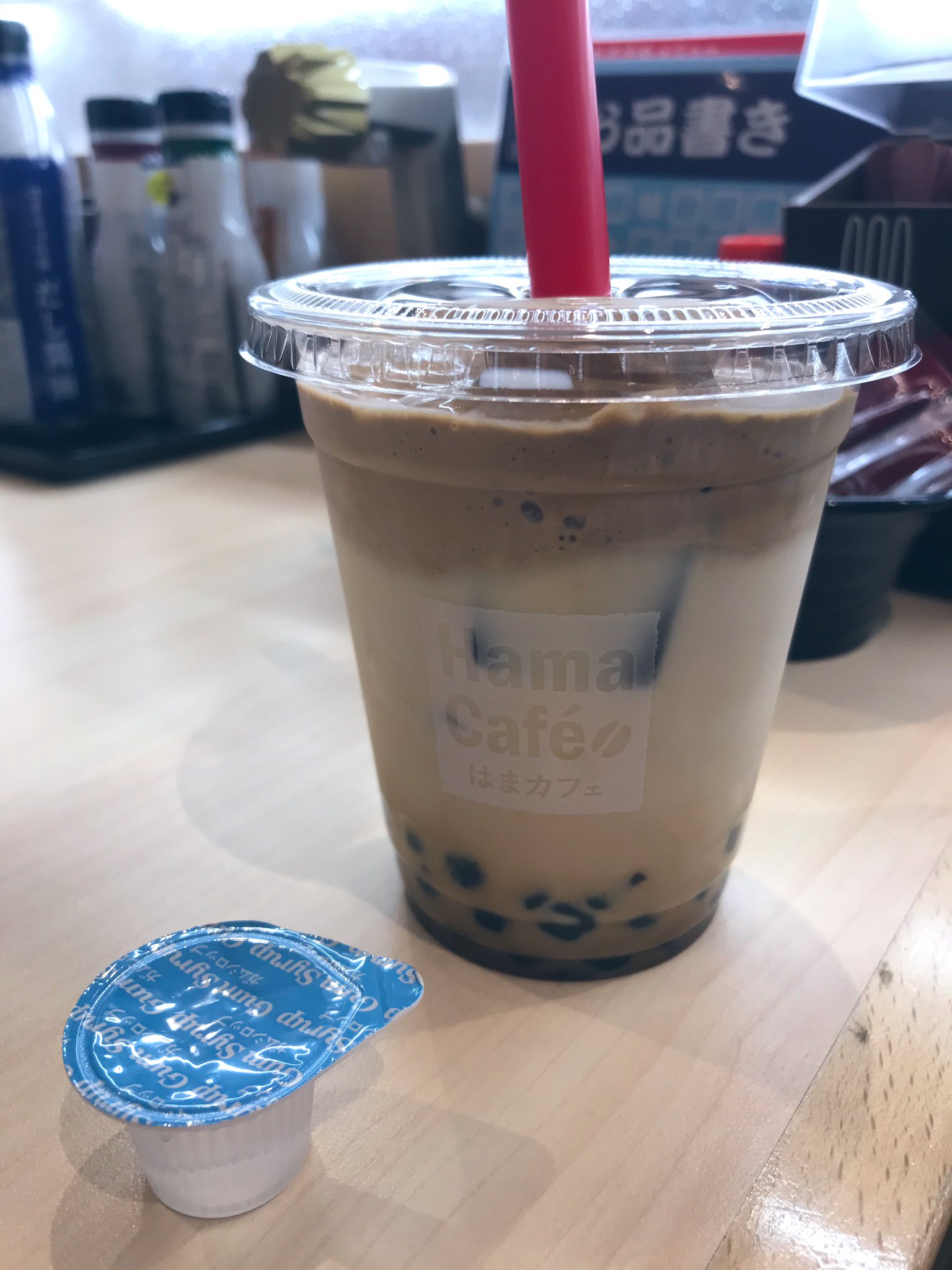 Eren はま寿司でたピって来た タピオカダルゴナコーヒー はま寿司の音声の方が花江夏樹さんっていう声優の方でめちゃくちゃ好きだからさ やばかったよね 久しぶりに寿司食べた はま寿司 タピオカダルゴナコーヒー 寿司 T Co