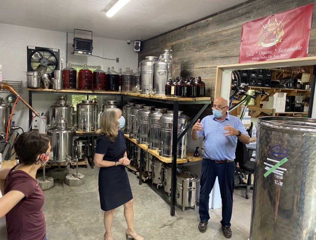 Dr_M_Fullerton's tweet photo. Thank you to #Dunrobin Distilleries for the tour and adapting your business to produce hand sanitizer during COVID 19 For more information visit https://t.co/Ma1gjc205z https://t.co/C3TaK9yzIT
