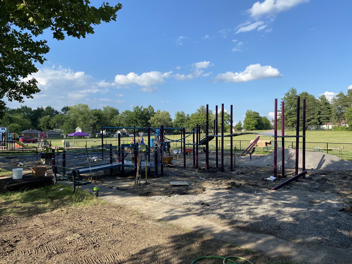 Amazing things happen when a community comes together!! #CASlearns. #HCSDlearns #HCSDconnects