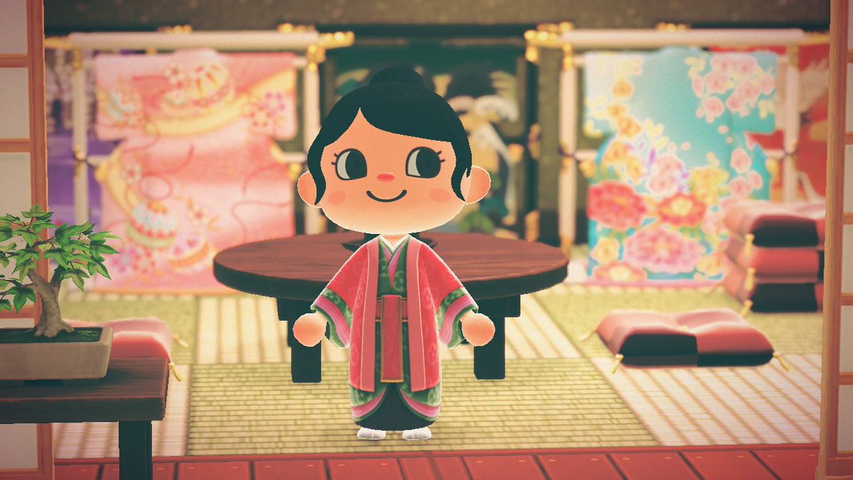 The junihito kimono in ACNH is based on the 12-layer kimono worn by court women in the Heian period. ‘Jumi’ means twelve in Japanese, hence the 12 layers (although it can be worn with more or less layers), and ‘hit or’ translates to ‘unlined kimono’. This outfit is very heavy!!