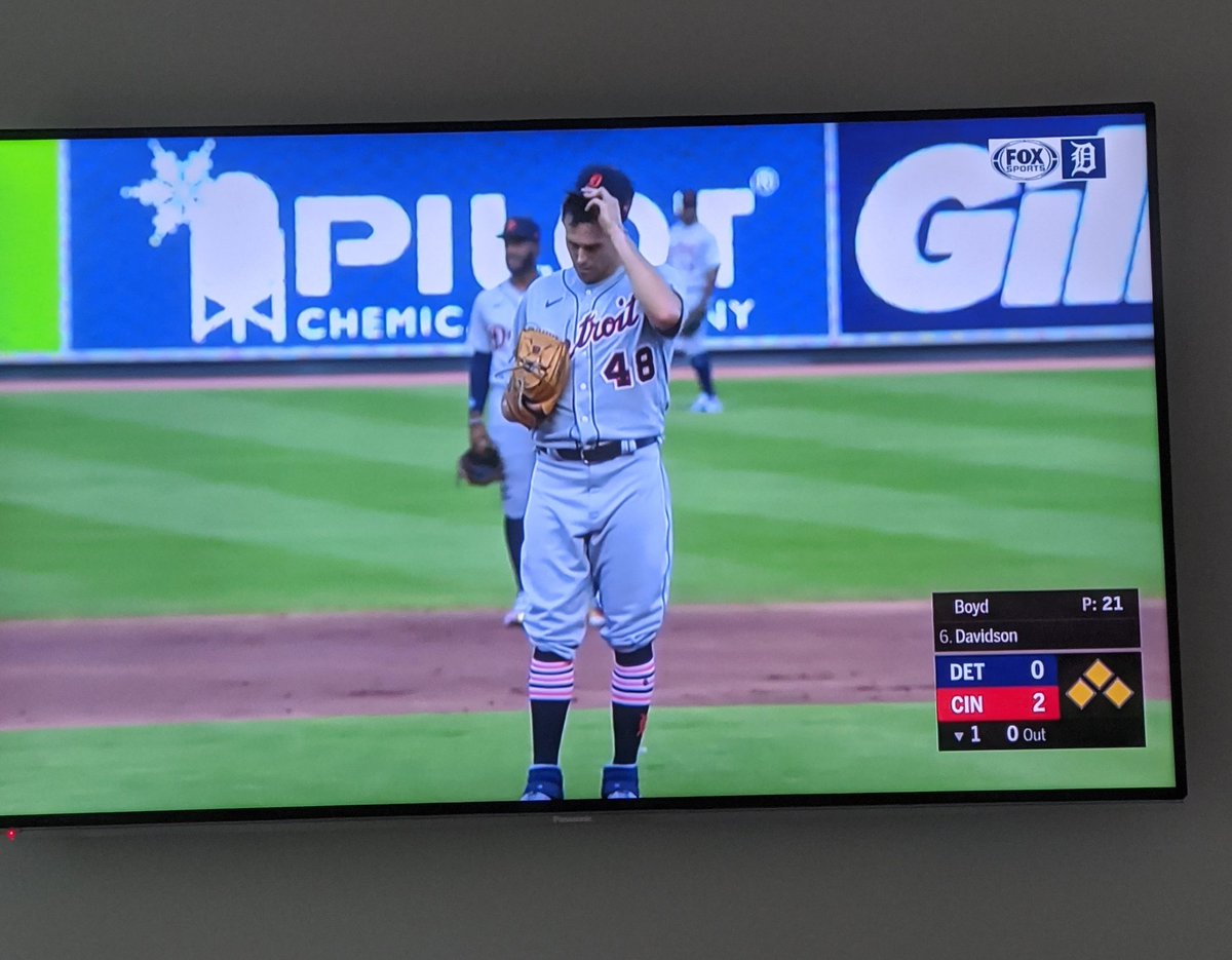 WorldofIsaac's tweet photo. Me getting excited about the Tigers first game: WHY NOT US!!

Me, 10 minutes later: https://t.co/XAZ5mgnPU5