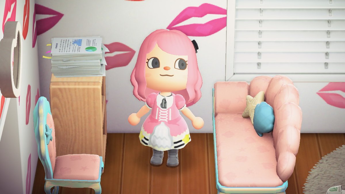 MAnimalcross's tweet photo. My sister make it for me *-* #AnimalCrossing #ACNH #NintendoSwitch #dress https://t.co/L6zSbl6fzH