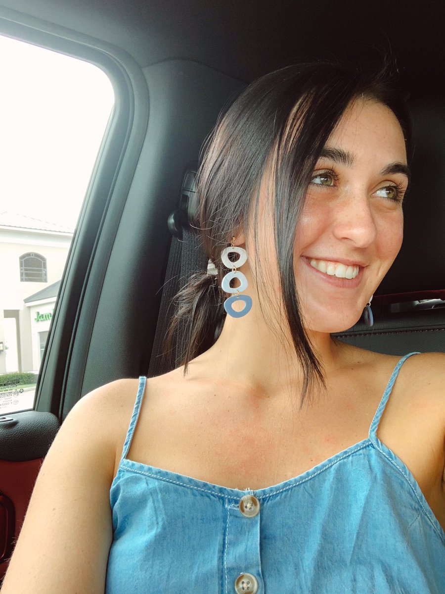 alainaklairese's tweet photo. You guys I just launched my Etsy today for my lil earring business!! Pls check it out https://t.co/908Ka6xX06 Plus 20% off with the code “BERRY20” till the end of July💕💕 https://t.co/QHh5HyJrrK