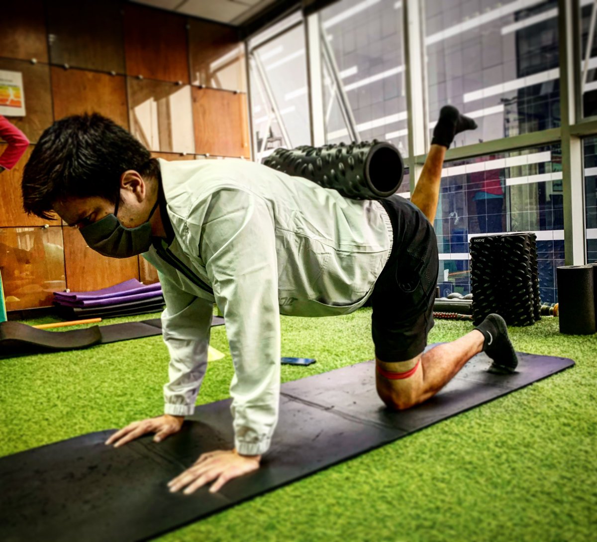 Si piensas que estás vencido, lo estarás. Cree en ti mismo!
#kinephype #pacientes #gymtime #enfocadosenturecuperación #fisioterapiayrehabilitacion #cerrandolasemana
