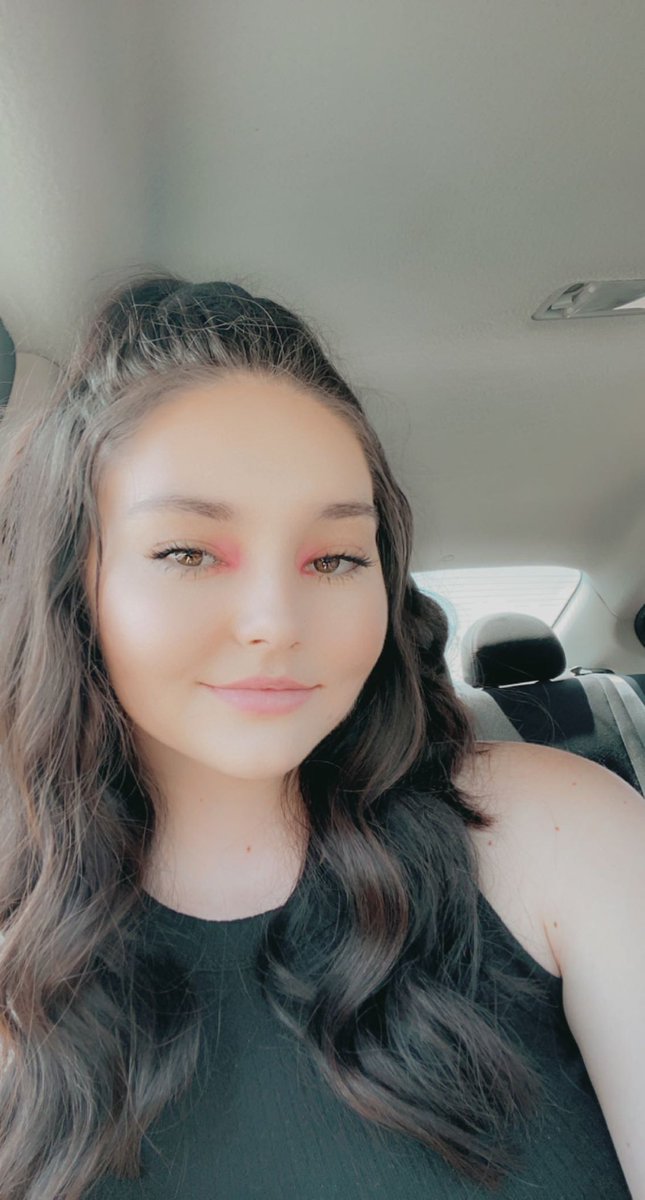 KamlynK's tweet photo. 🌸🌸🌸 https://t.co/7a2tQcvuxU