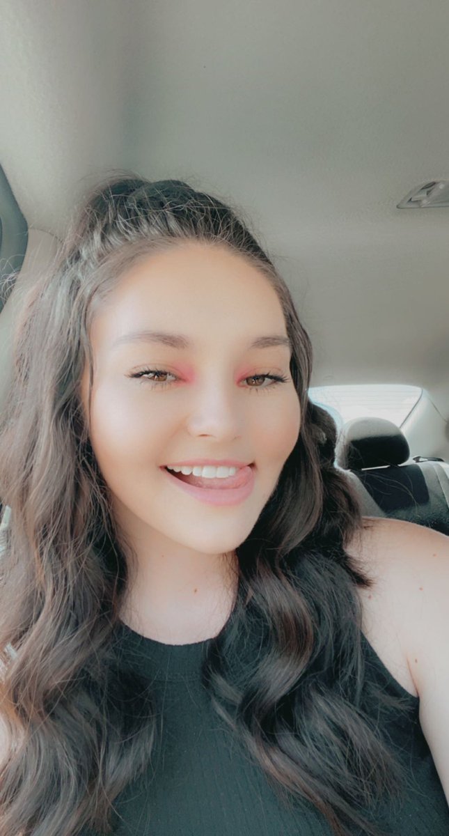 KamlynK's tweet photo. 🌸🌸🌸 https://t.co/7a2tQcvuxU