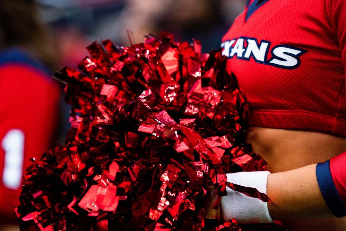 TexansCheer's tweet photo. Big announcement coming next week! Are you ready?! 🥳 #HTCTryouts2020

Be the first to know » https://t.co/RApzAVvNi9 https://t.co/F1rOLSCc3a
