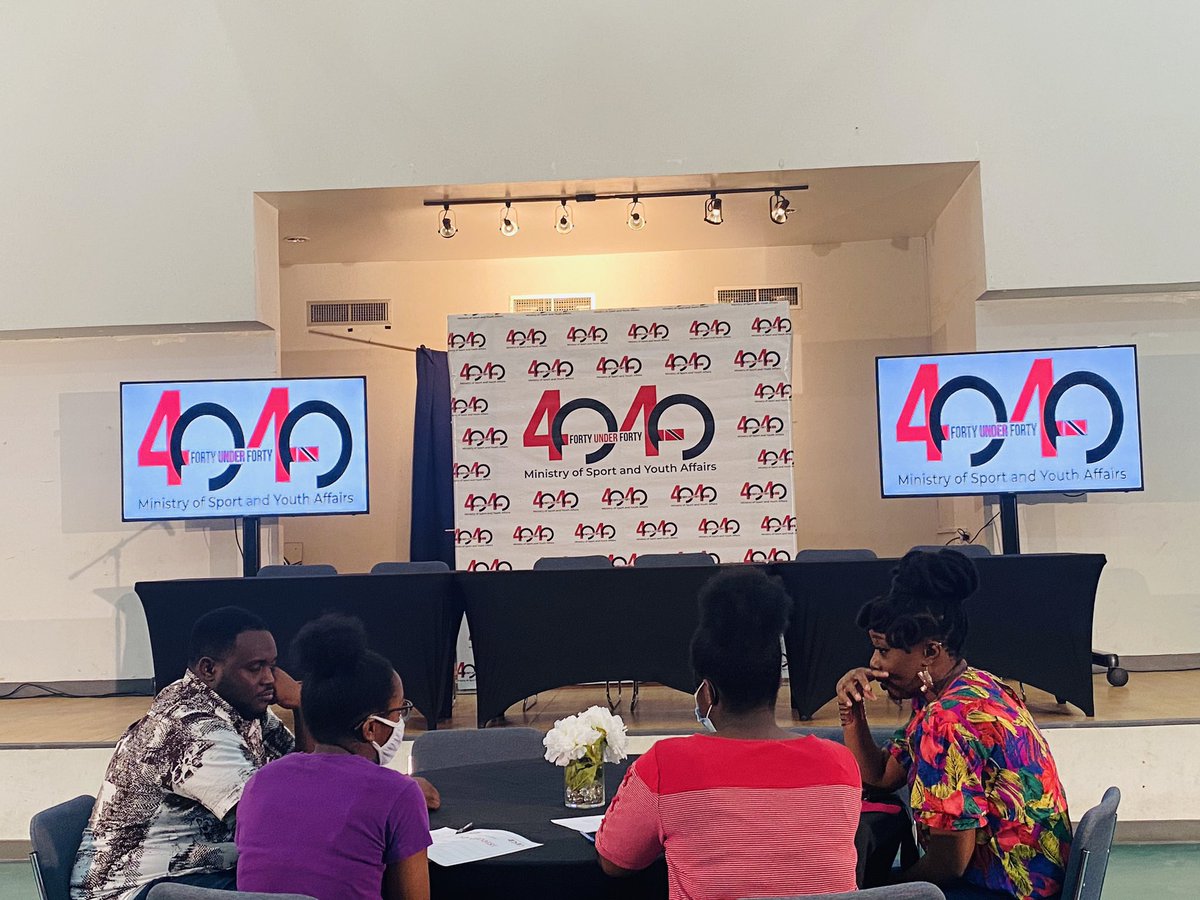 tenilleclarke1's tweet photo. We’re back at it again with the @MSYAGovTT for the #40Under40 initiative! 🥰🥰🥰 #mentorship #HappyTen https://t.co/cXJhsuVqpQ