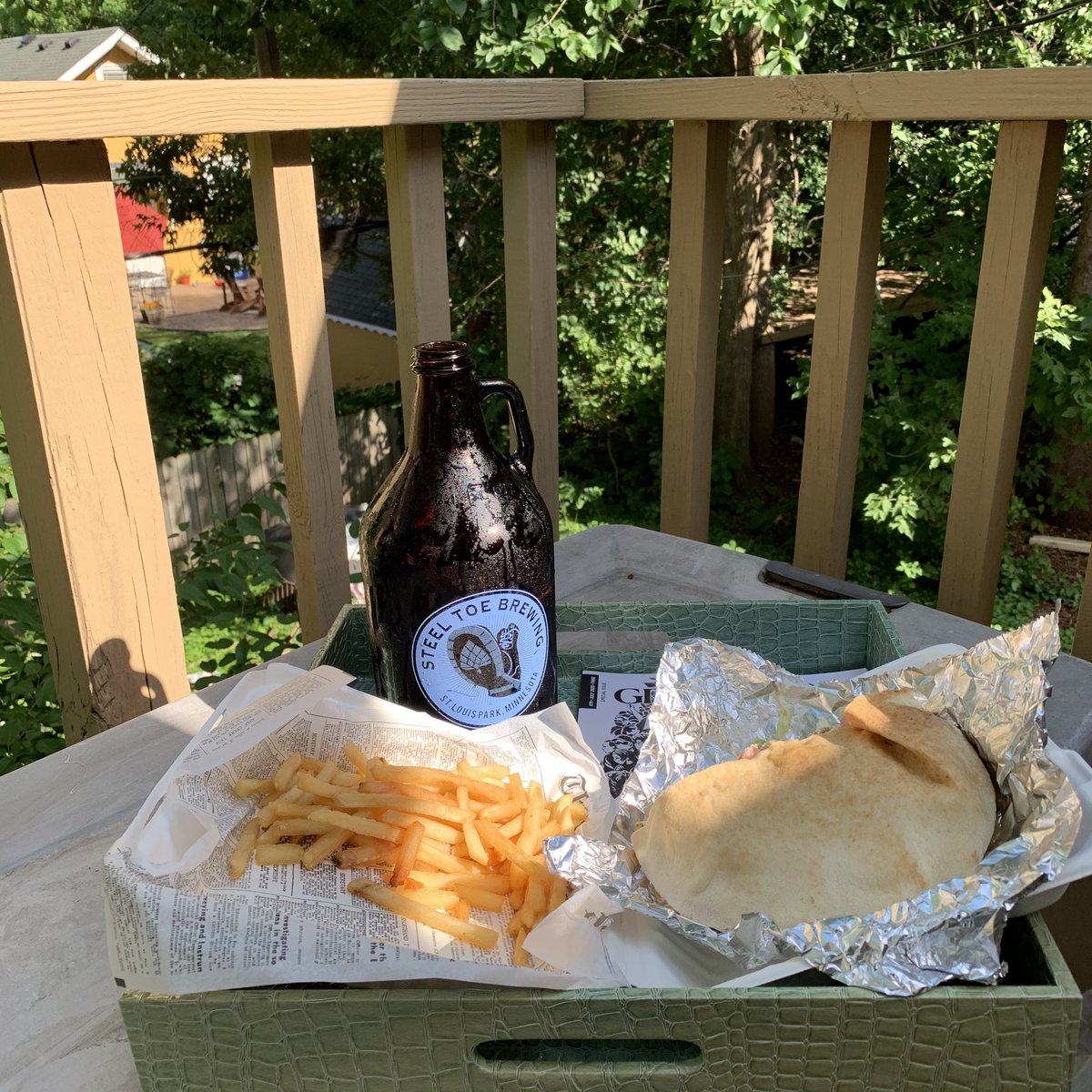 MNVet's tweet photo. #DrinkingForACause with @SteelToeBrewing #Rainmaker and @PharaohsGyros for dinner. #fundRaiser for @STEPSLP raised over $8700 to prevent families from becoming #Homeless. #LifeInThePark w @AnneMavity @DerekReise https://t.co/3Ku8Ye6lp4