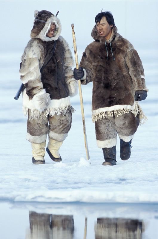 their clothes are very similar to the clothes typically worn by inuits: skin coats (anoraks) and fur boots (mukluks). also, they use weapons made of bones and other animal materials, even though the boomerang used by sokka is a weapon used by australian aboriginals