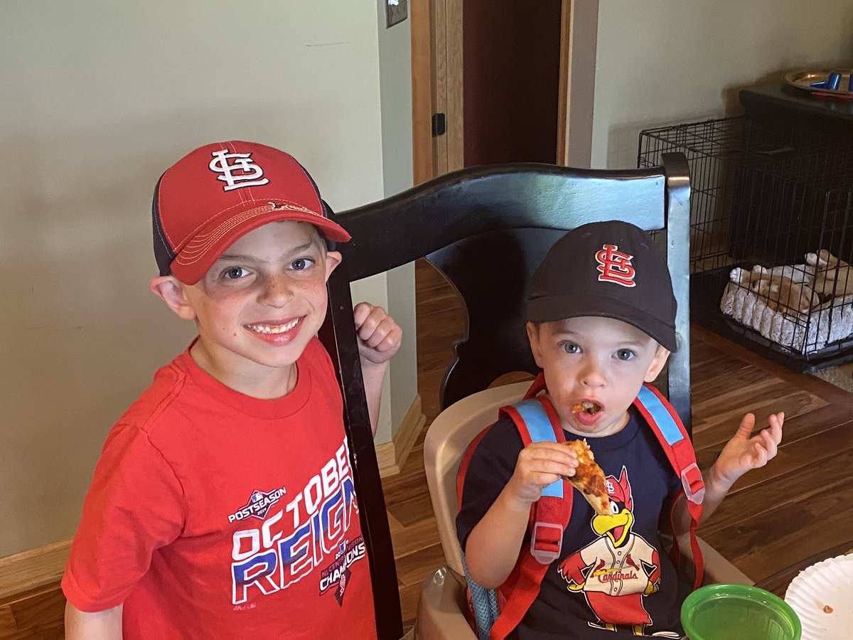 RobbyPotashnick's tweet photo. These two are ready for opening night. https://t.co/6nV2xGjoki