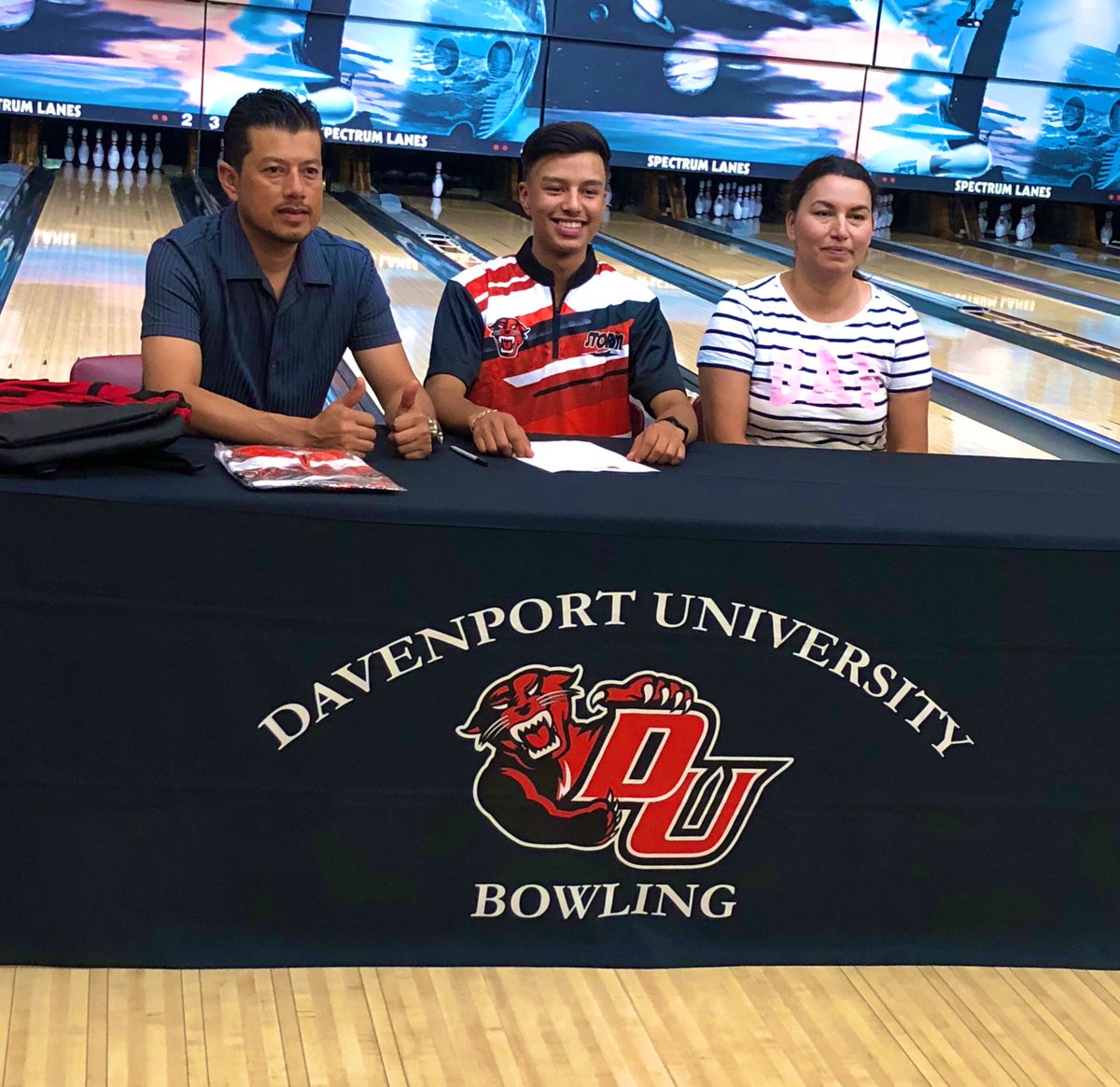 NathanGould18's tweet photo. Congratulations David Zamora on an outstanding career at Lee and good luck in your future endeavors at Davenport. We were lucky to have you. Continue to be the great young man that you have proven yourself to be. #LeeLegends @LeeLegendsAD @GodfreyLeePS https://t.co/ML57bO2edR