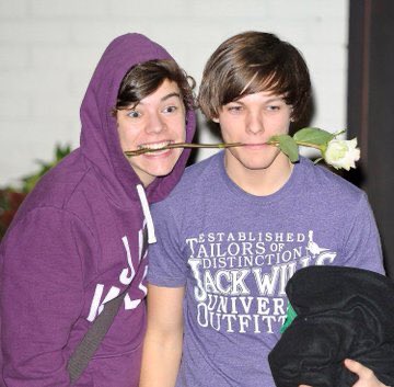 a thread of my favorite larry pics <3