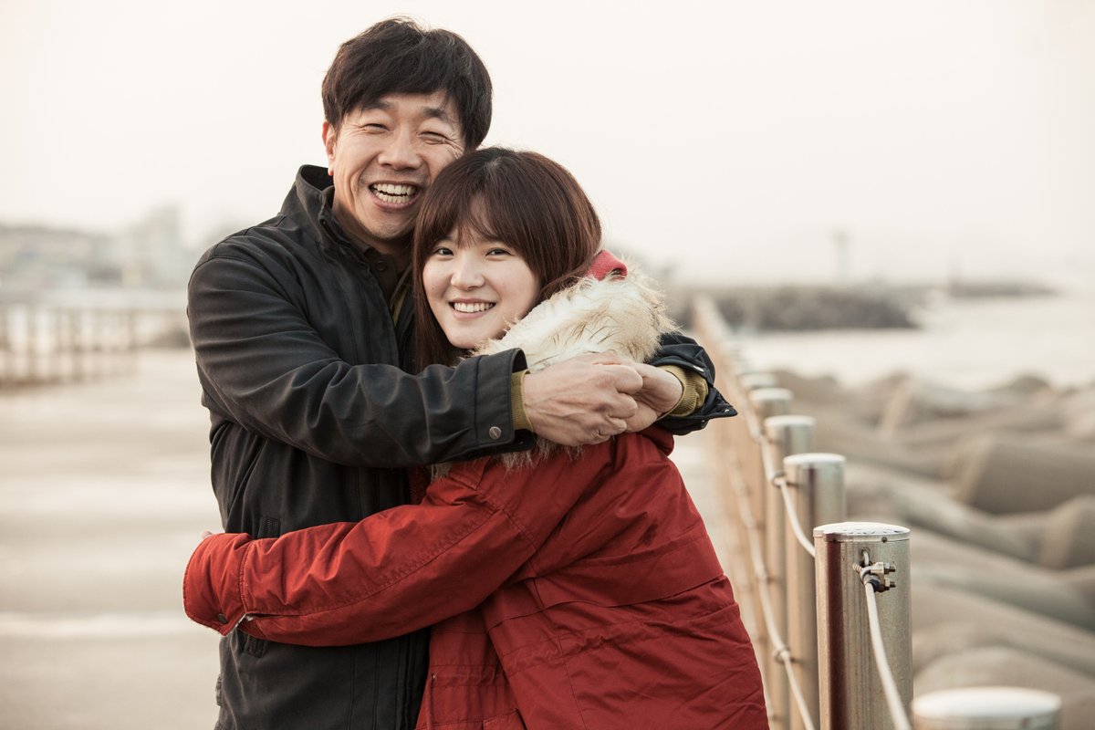 My_Drama_List's tweet photo. Based on a true story. The 2014 #KMovie #AnotherFamily tells about a promise made by a father that he will let others know his daughter's story. In the mood for a tearjerker film? Add #또하나의약속 on your list!
https://t.co/R37XN74ugJ https://t.co/eEdq5uS8lI