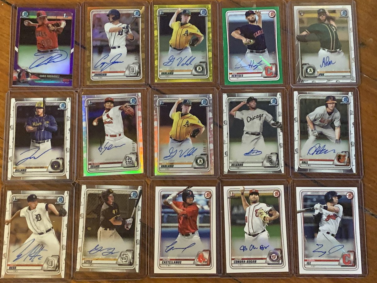 PadresHobbyGuy's tweet image. Sold a few of the big ones. After running comps, remaining autos are $110 and colors were $80. Would sell the entire lot for $150 BMWT. Not selling singles at this time. Only major disclosure is the left side of the Hentges, which I’ve discounted to $1 already.