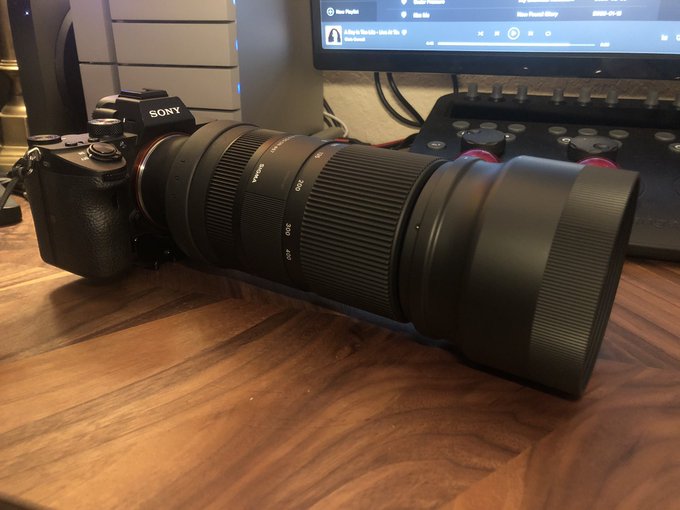 Yay. The FedEx person dropped off this lens that I&rsquo;ve been waiting a while for. Sigma 100-400mm f/5-6<a href="/tag/mvsales"class="tags"><span>#mvsales</span></a><a href="/tag/mvtrans"class="tags"><span>#mvtrans</span></a>