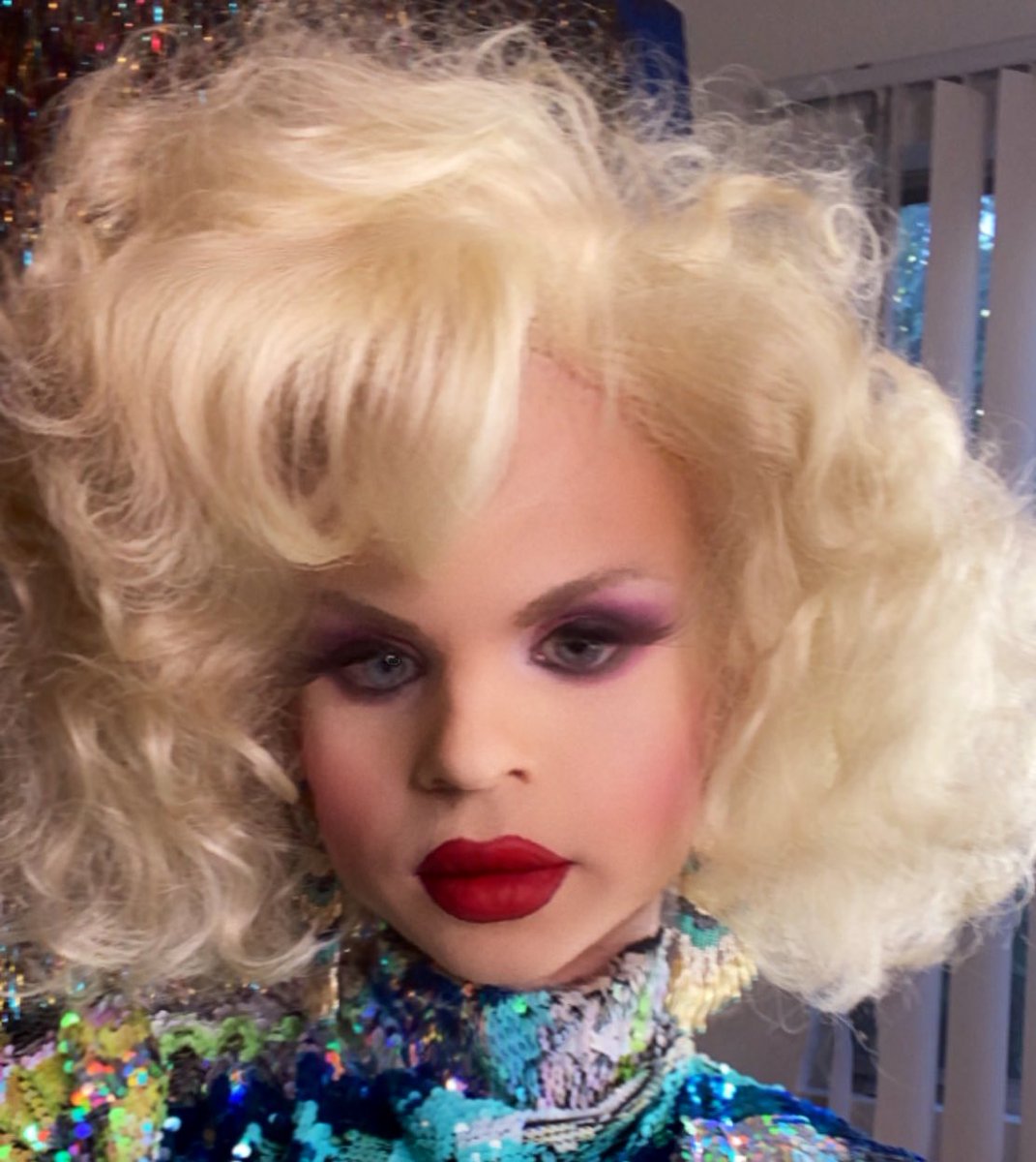 katya_zamo's tweet image. Sorry I can’t do anything I’m a baby