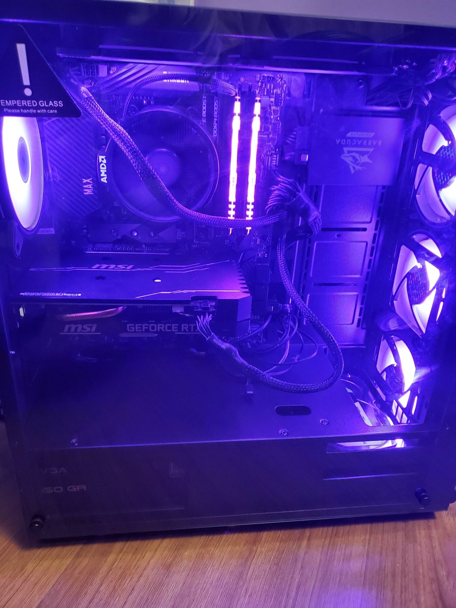 sirsworth's tweet photo. Finally done and upgraded!
#Musetex #amd #ryzen #msi #pcmasterrace #rgb #6fans #segate #evga #purple https://t.co/RtkSlarb7q