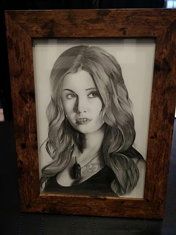 JakeBrownTattoo's tweet photo. @Kat_McNamara portrait I drew a while back, in which I was fortunate enough to gift to her. 
#KatherineMcNamara #ShadowHunters #ClaryFray #Arrow #GreenArrowAndTheCanaries #freeform @cassieclare #tattooist #tattoo #tattooartist #art #artist #portrait #drawing https://t.co/nHA2dOk2GR