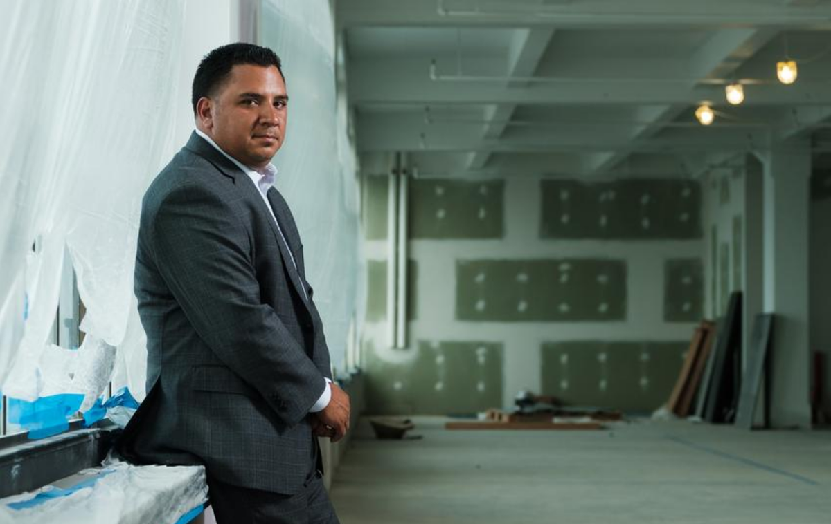 BfloBizFirst's tweet photo. “You have to admire how Luis built up the company in a very entrepreneurial way,” said Peter Cammarata of @BUDC_NY of @Rodriguez_CGInc founder Luis Rodriguez.

READ MORE: https://t.co/laOV9JaJbr

#construction #development #entrepreneurs #Buffalo #NewYork #WNY https://t.co/QcGtjNF9KH