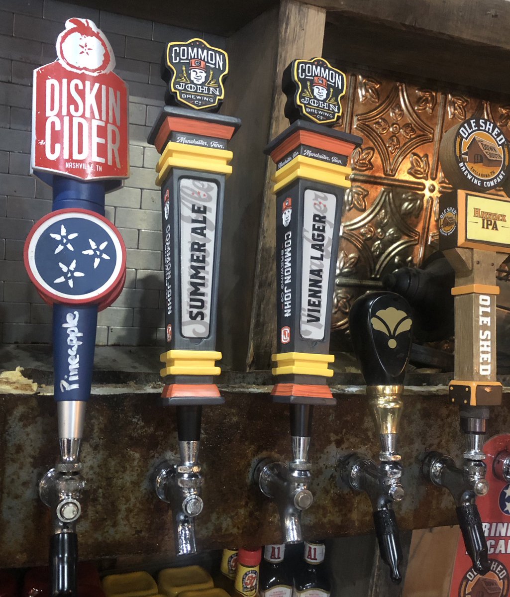 CommonJohnBC's tweet photo. Tullahoma...here we come! Our Summer Ale and Vienna Lager is now on tap @One22West & The Tin Porch. Stop by and grab some great eats and help us "kick the keg"! 🍻 #WeAreCommonJohn #BlueCollarWhiteCollarNoCollar #DrinkLocal #ManchesterTn #TullahomaTN #CoffeeCountyTN #TnCraftBeer https://t.co/izxHyKUALq