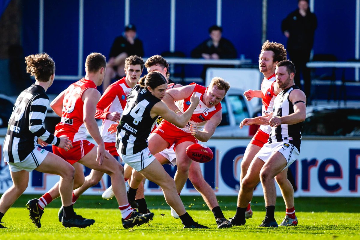 TasPremLeagues's tweet photo. #BupaTSL Round 3
Half Time at North Hobart Oval
North Hobart 3.4.22
Lauderdale 2.6.18
Three Quarter Time at Twin Ovals
Kingborough 0.4.4
Launceston 12.13.85
Three Quarter Time at Richmond Oval
Clarence 9.9.63
Glenorchy 1.5.11
๐ธ @solsticedigital https://t.co/OxIUbZwcHH