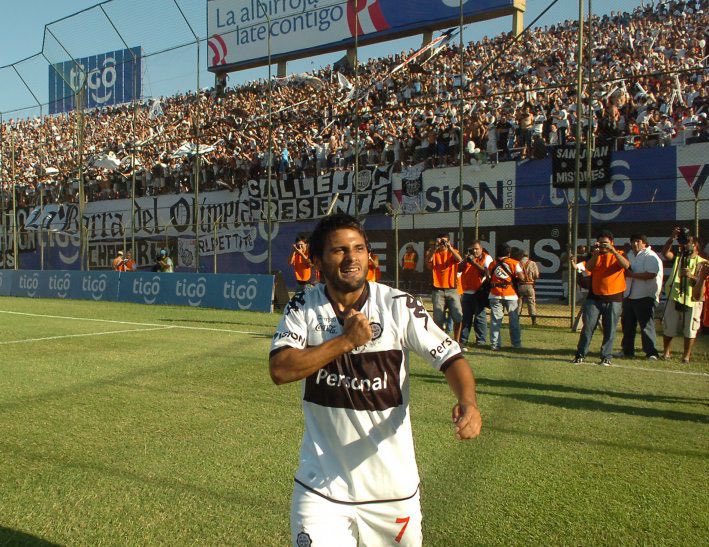 maxibiancucchi7's tweet photo. Feliz aniversario al club más grande de Paraguay y de los más grandes de america! 
Mi cariño y gratitud por siempre!! @elClubOlimpia https://t.co/c1bxAyAPQD