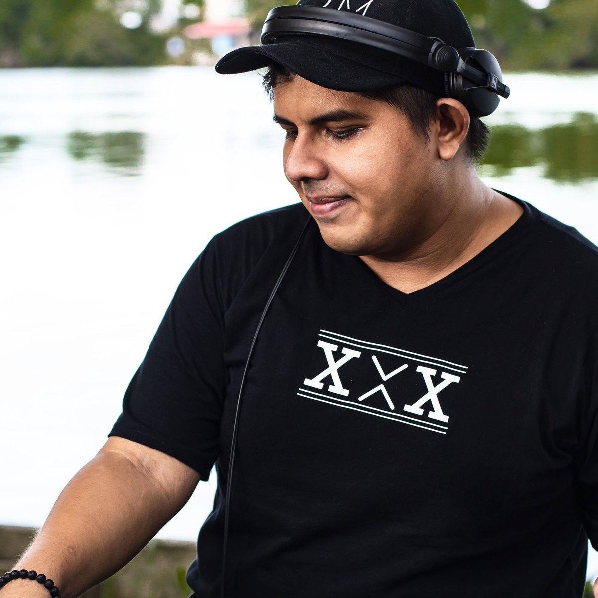 ErickT_MX's tweet photo. Esa sensación cuando tu track suena justo a como lo pensaste... ¿Quién quiere aprender de Mastering con SUS propios tracks? Pronto más detalles de los tan solicitados cursos 😉. #GrooversMX 🇲🇽 🔥 https://t.co/0swUN0qXVG