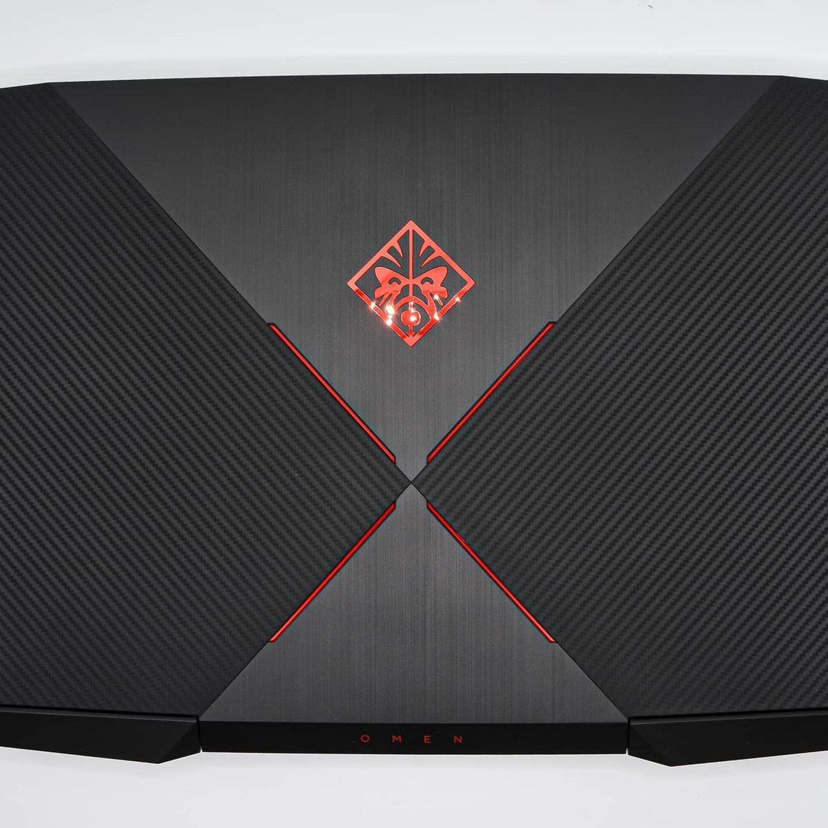 mainpcerlenbach's tweet photo. Bist du ein Gamer? #notebook oder #Desktop? #gaming #machmalpause #power #3d https://t.co/uyAPPS17zu