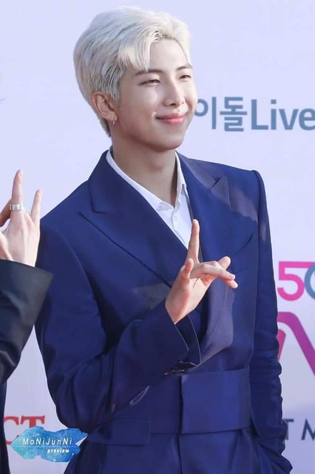 a random thread just because  #MTVHottest BTS  @BTS_twt