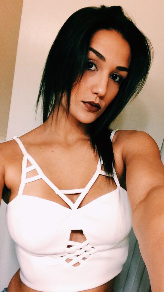 missKatherineee's tweet photo. 2015 // 2020 https://t.co/NQVw3X2EfW