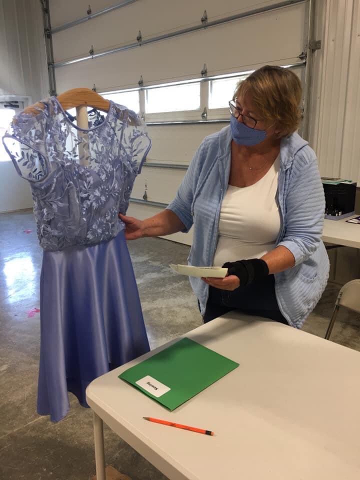 Indiana4h's tweet photo. Thank you to the 4-H staff, volunteers, and families who are coming together to provide opportunities for youth while protecting the health and safety of our communities. #maskuphoosiers #maskuppurdue https://t.co/J4xtTmkPQI