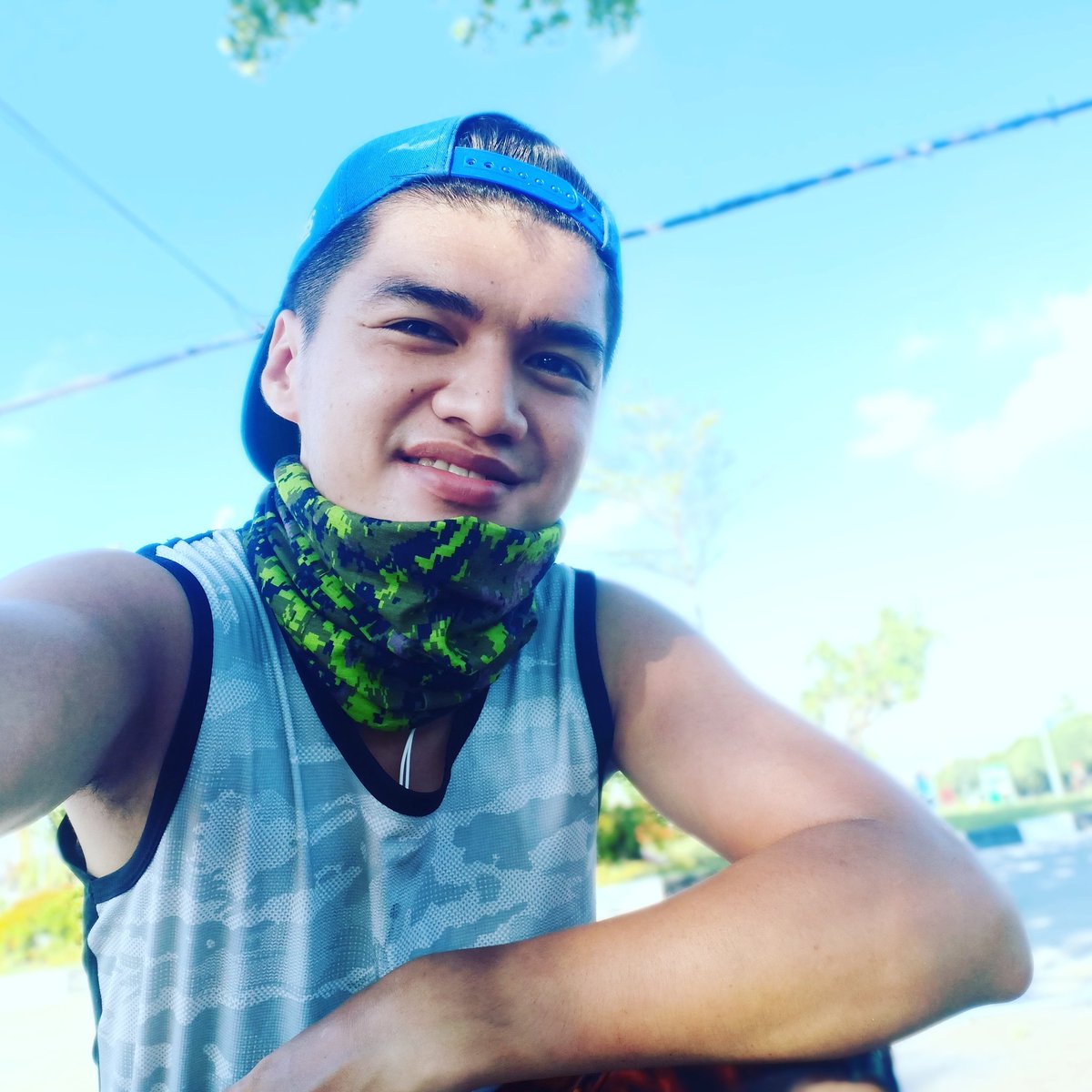 ArrobangJr's tweet photo. Be Happy and Be Thankful😊😍
#BawasTaba
#Simpleguy https://t.co/ee9aCjiBJc