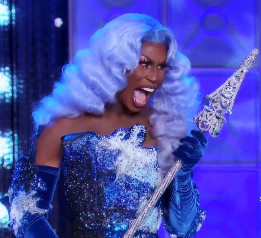 misschloeyork's tweet photo. OUR ALL STARS 5 WINNER, SHEA COULEE!!!!!!!
👏👏👏💙💙💙👑👑👑
#DragRace #AllStars5 https://t.co/CUnrvUxn6y