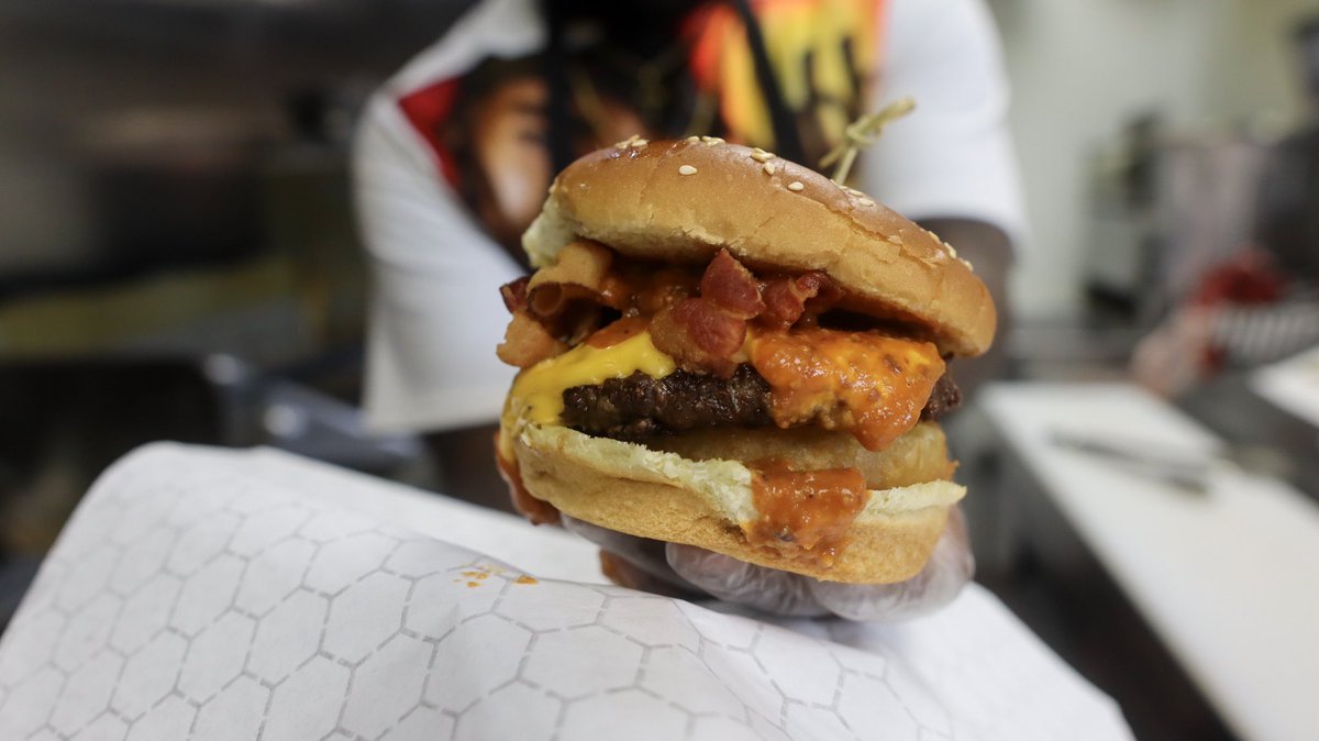 🍔THE CHILLI DUBB BURGER🍔exclusively at <a href="/BurgerimWestend/">Westendburgerbar</a>