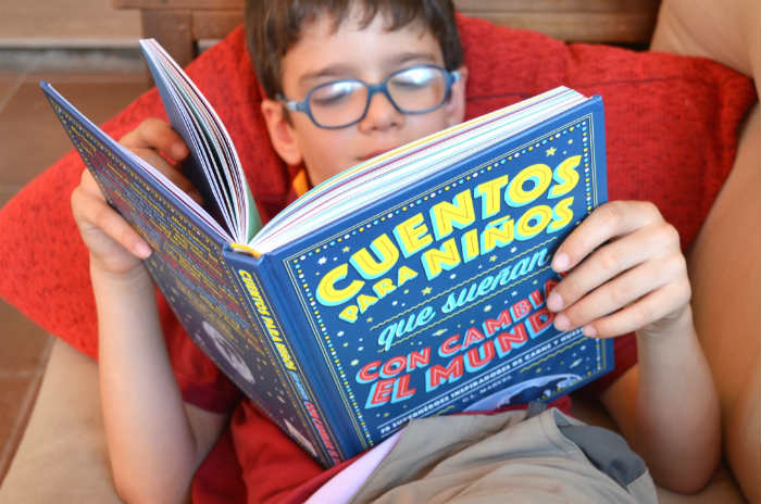 ios182's tweet image. Cap10 &quot;La Nueva Educación&quot; Por qué querer cambiar a las personas, si cada uno es un mundo maravilloso que debemos descifrar y saber entender.. La vida nos ha puesto a unos niños para guiarlos en el camino de la vida y eso es un privilegio que debemos honrar. #lanuevaeducación